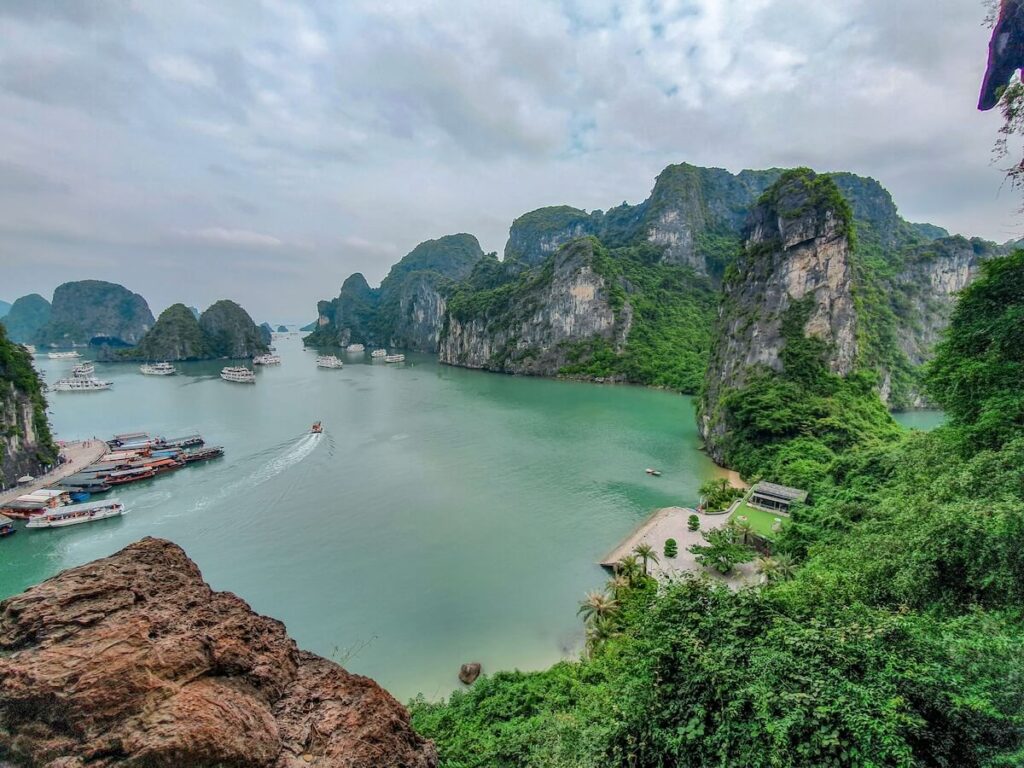 Halong bay, Cruise in Halong Bay: Your Bucket List Guide