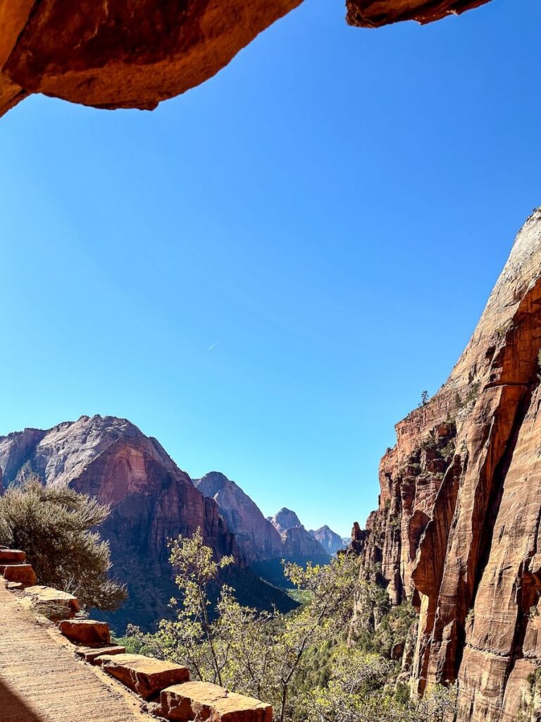 Angels landing, Angels Landing Tips: How Not to Panic, Plummet, or Pee Yourself
