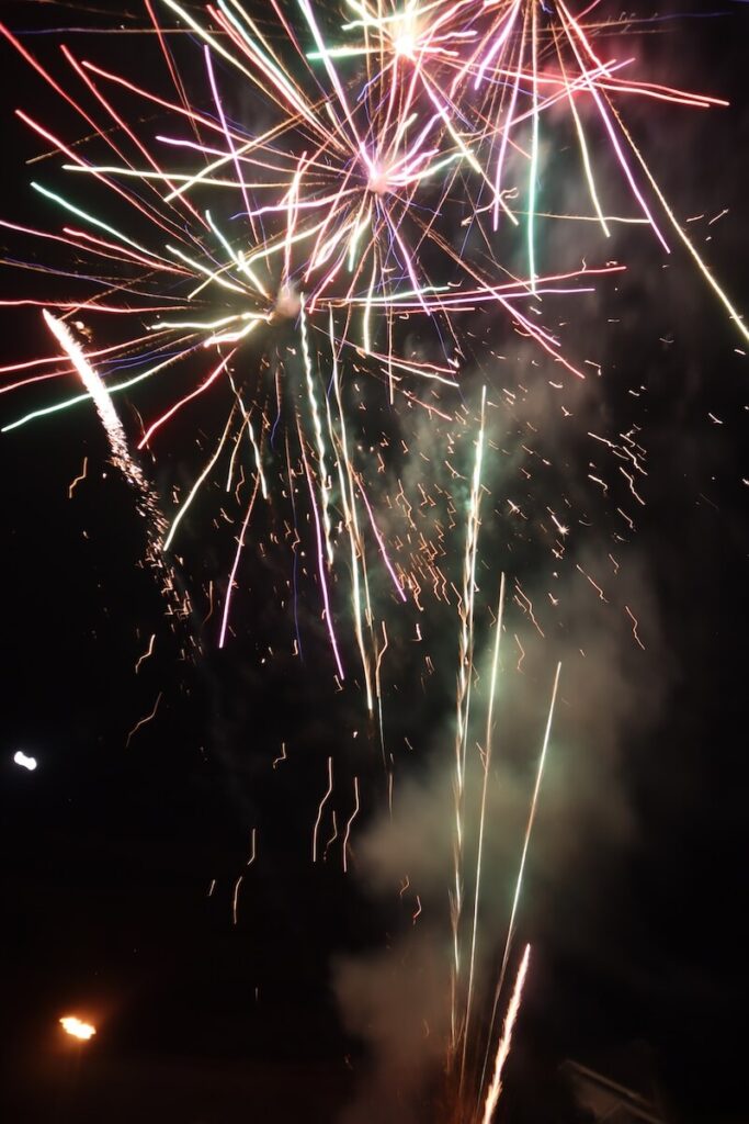 firework photography, How to Photograph Fireworks Without Losing Your Mind