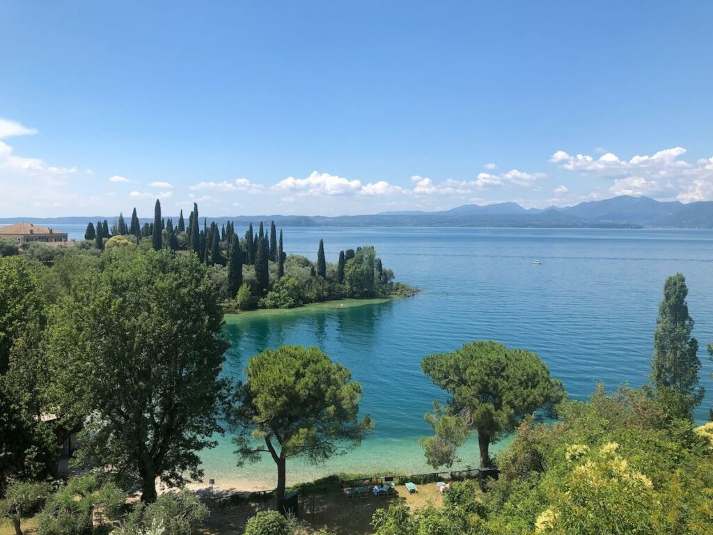 Lake garda, Italy. Photo by Marco Ghirello on Unsplash